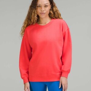 Lululemon women’s perfectly oversized crewneck sweater